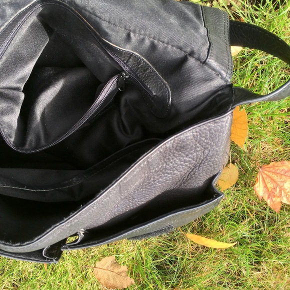 Kenneth Cole Satchel/Shoulder Bag - Picture 2 of 3